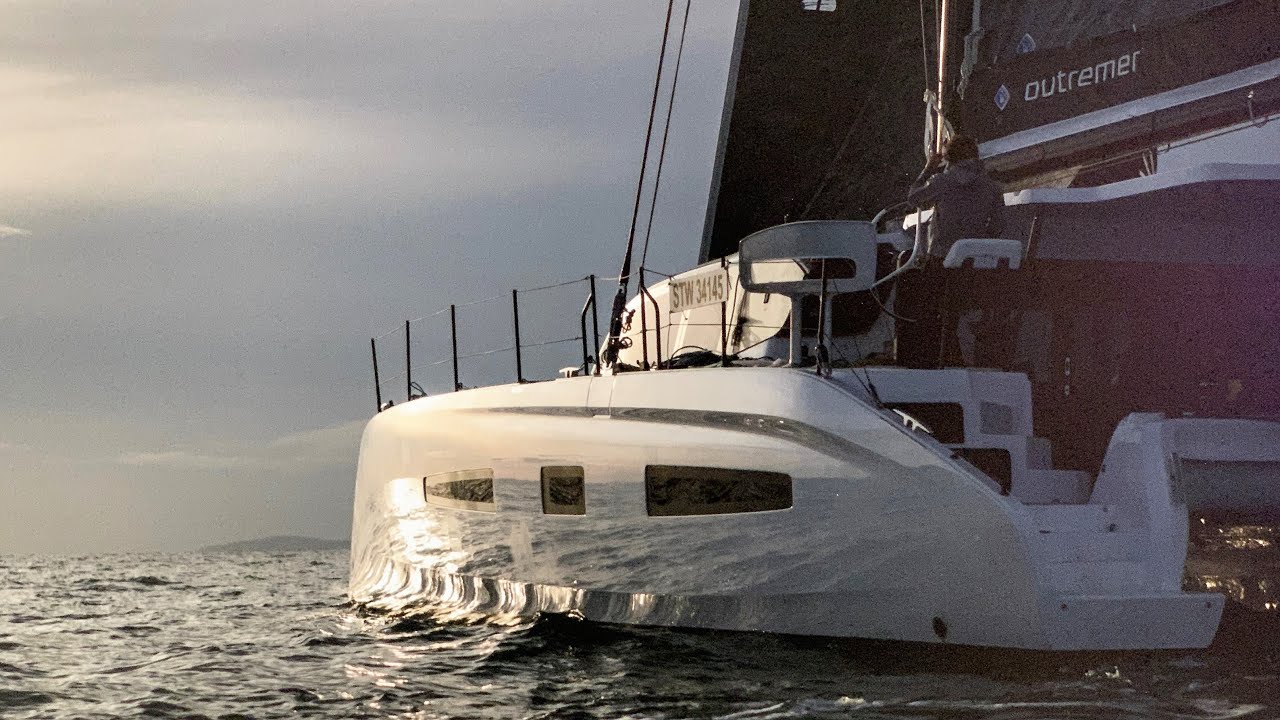 Осмотр интерьера и ходовые испытания Outremer 55 — Sailing Greatcircle (эп. 203)