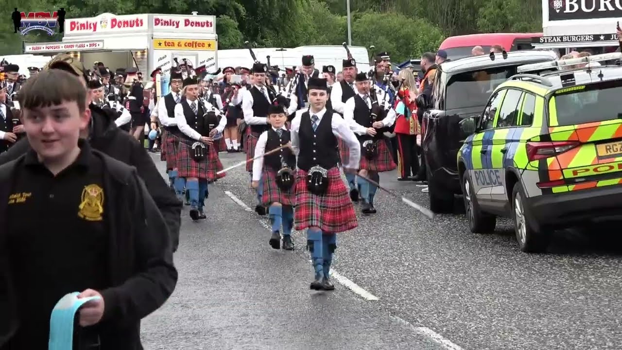 Bessbrook Crimson Arrow Pipe Band @ Kilcluney Volunteers Flute Band Parade 2025