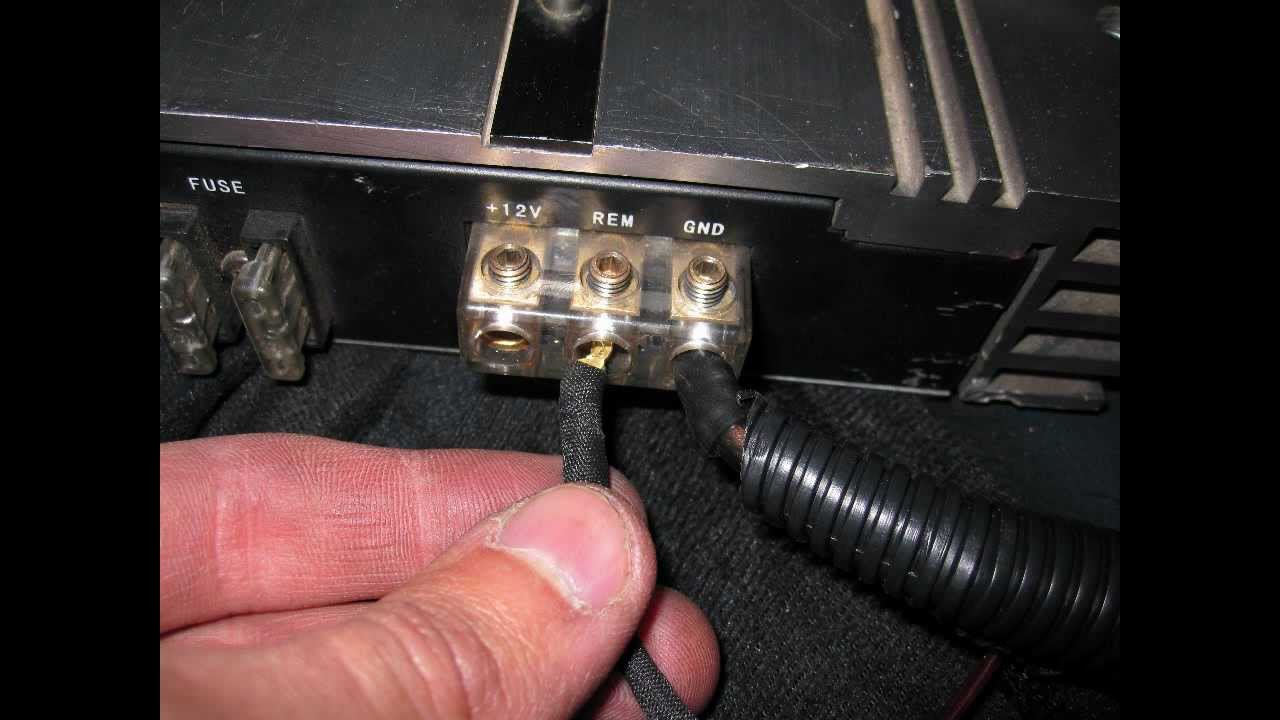 how to hook up two amplifiers 1 for sub & one for mids & highs