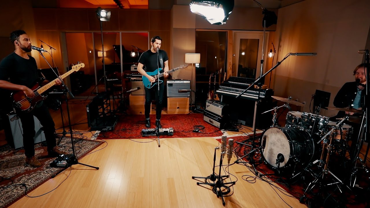 Ariel Posen – “Nobody Else” TELEFUNKEN Live At Sweetwater Studios