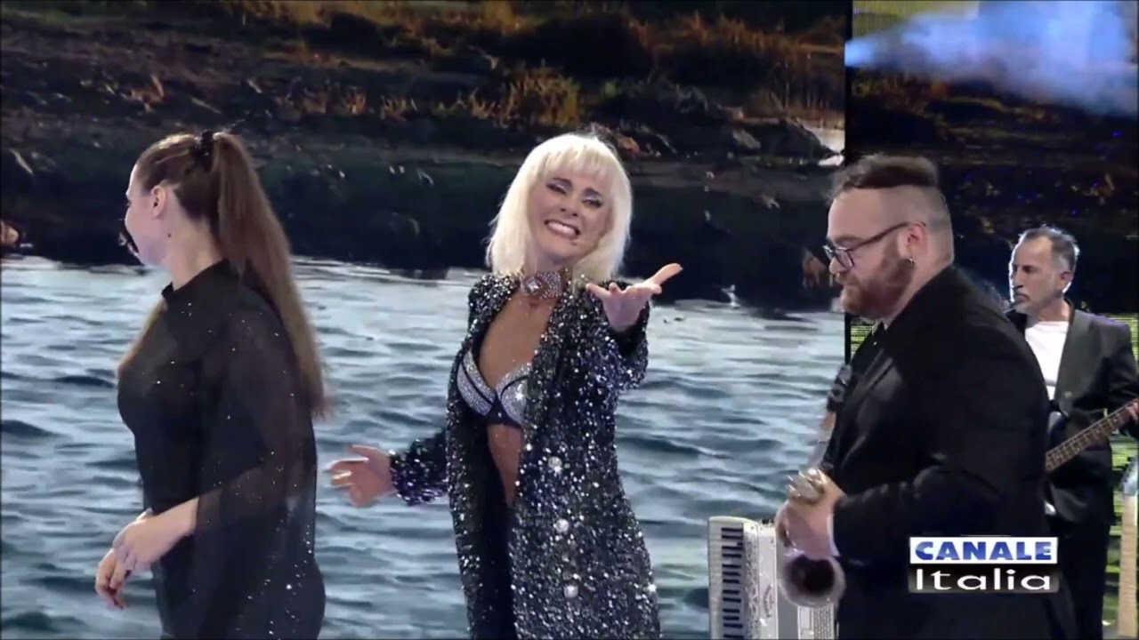 AMORE AL GALOPPO MAMBO FOTOGRAFIE DI UNA SPLENDIDA SERATA