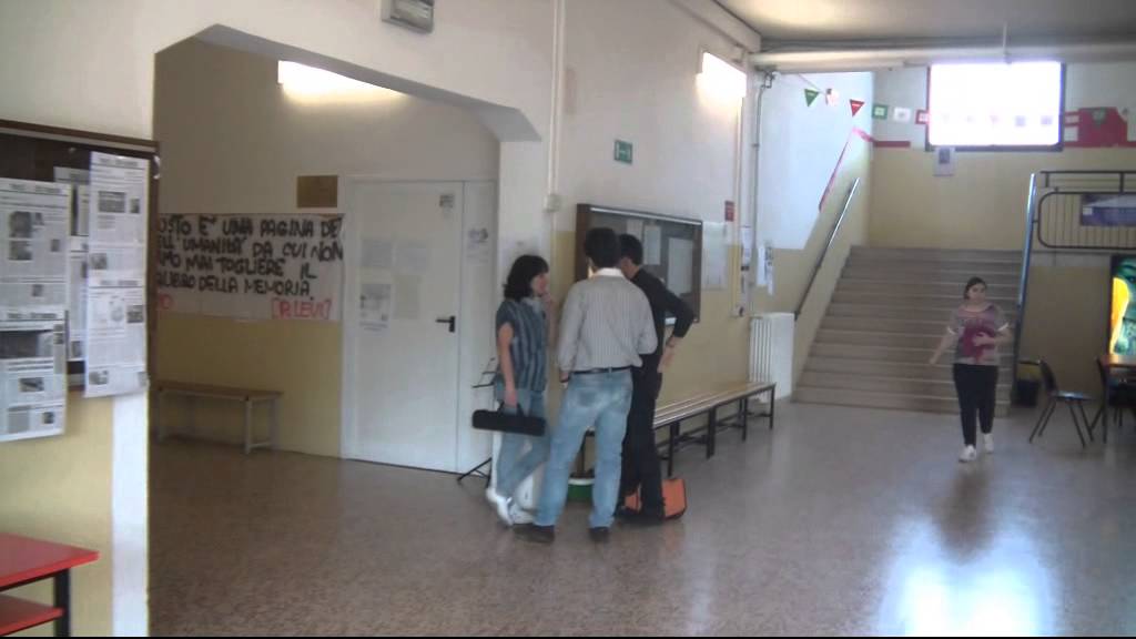 Prove al Liceo Sigonio - Si prepara il concerto per la festa del lavoro (01)