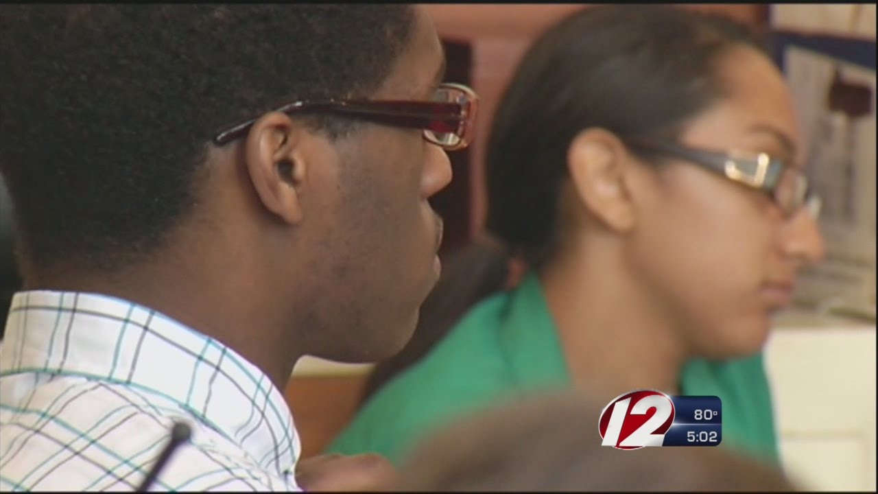 Closing arguments made in triple murder case, no verdict reached