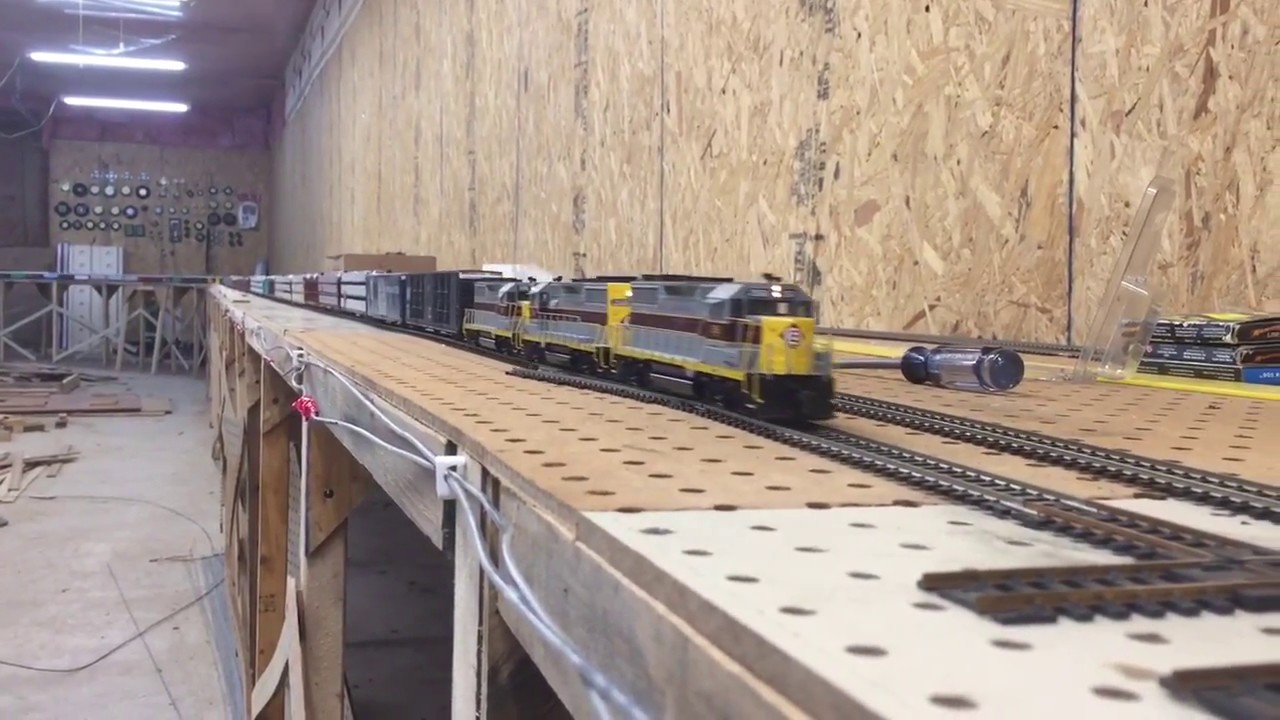 long Erie Lackawanna train HO scale jointed rail