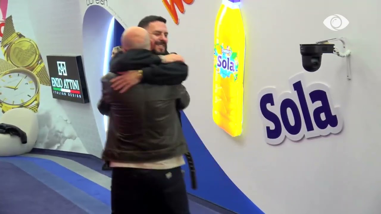 Nj&euml; mik n&euml; sht&euml;pi, Miri takohet me Alban Kondin - Big Brother Albania VIP 5