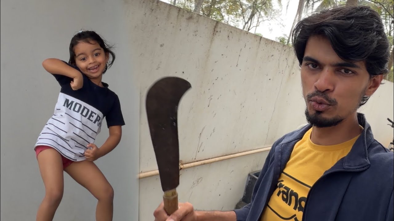 AYRA குறும்புக்கு அளவே இல்ல..!! a Happy Video..😀