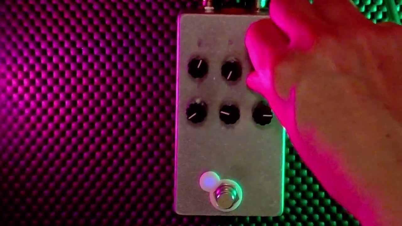 DIY Pedal demo - Dr Boogie clone (no talking)
