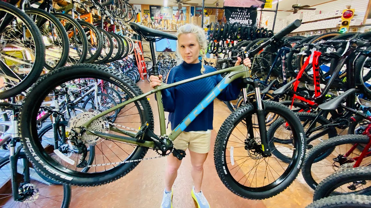2022 Trek Roscoe 6