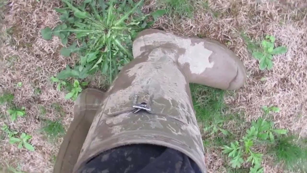 mes bottes hunter après passage dans la boue