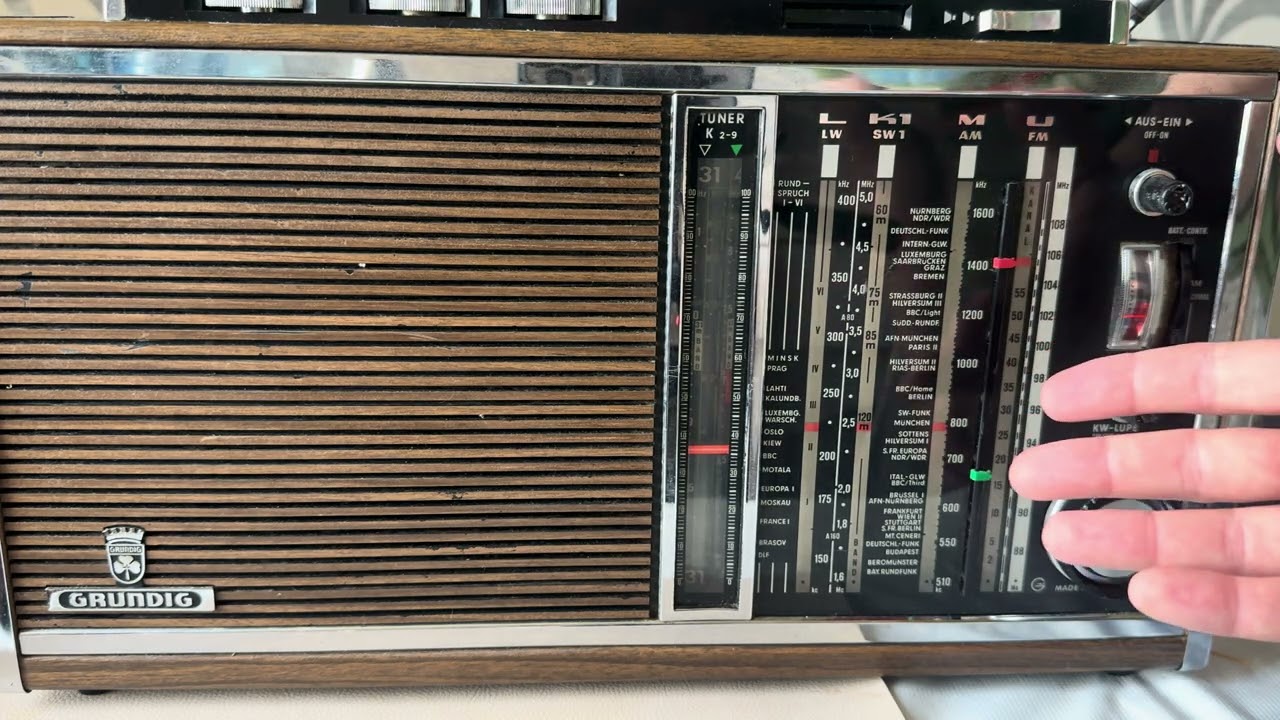 Grundig satellite 6000 Радиоприем на КВ при выключенном электричестве в доме