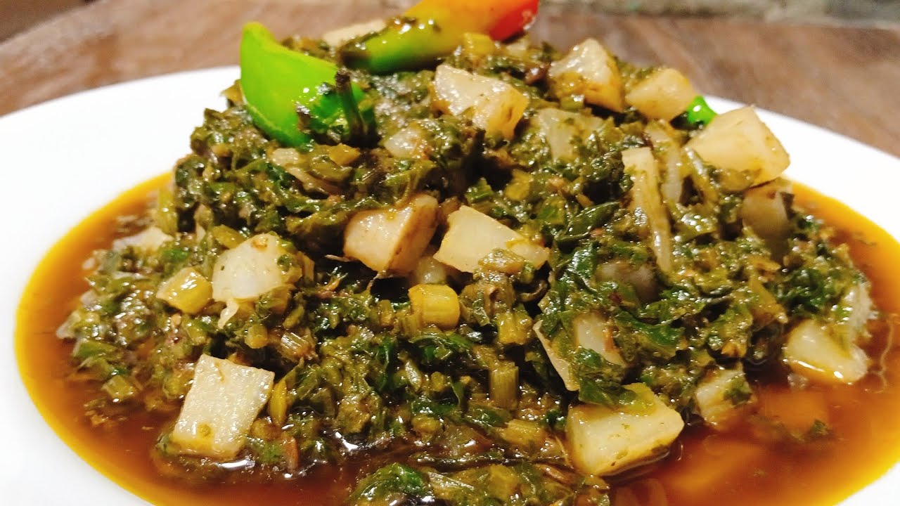 mooli palak recipe in Urdu | mooli palak ki sabzi recipe | how to make mooli palak mussarat k khanay
