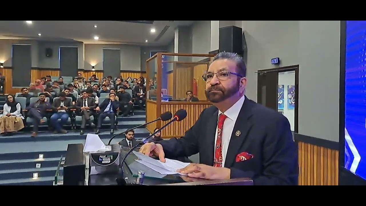 Mian Muhammad Adrees Addressing the white coat ceremony at AFM&DC 
