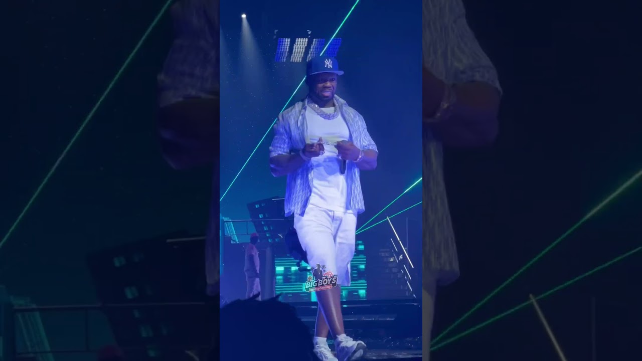 50 Cent Takes Tyga&rsquo;s Diamond Bracelet From Fan LIVE On Stage!