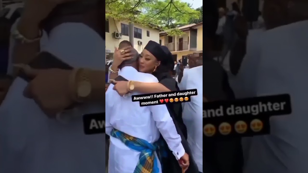 Moment King Tonto dikeh was caught kissing her father lip to lip publicly... Subscribe for more!!