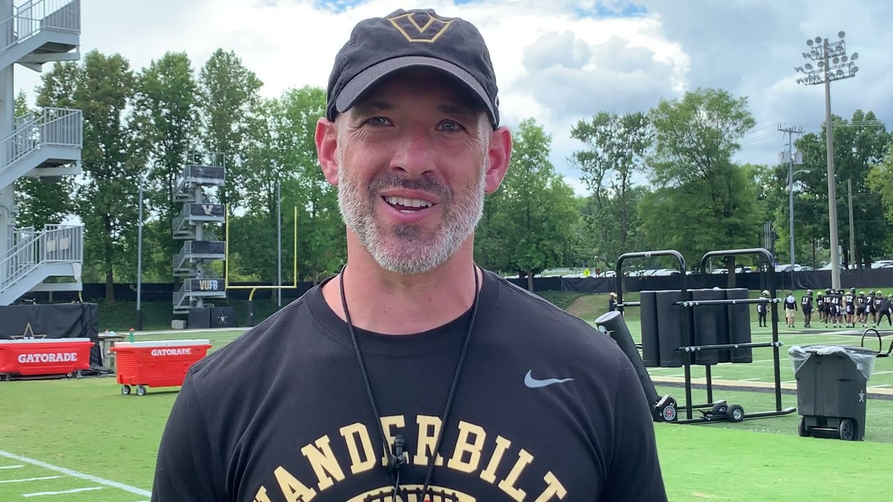 Vanderbilt special teams/tight ends coach Justin Lustig