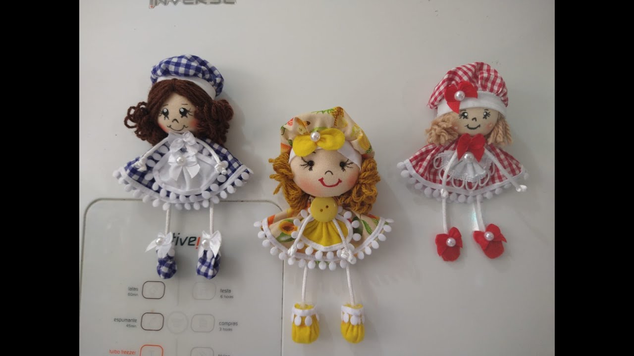 BONECAS DECORATIVAS IMÃS DE GELADEIRA - FEITA COM RETALHOS