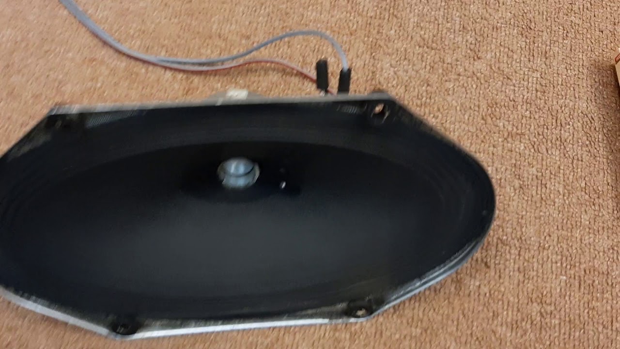 Nghe thử loa Oval Telefunken nhỏ...