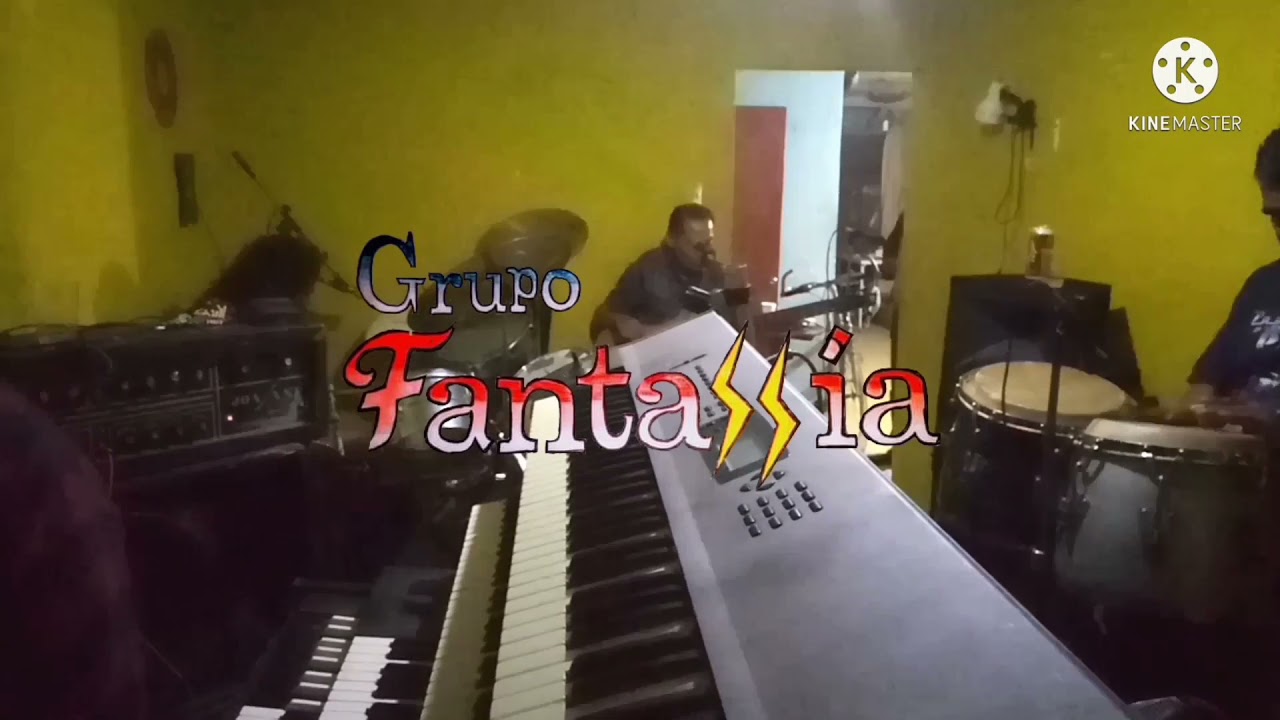 Palmeras-Rigo Tovar (Grupo Fantazzía)
