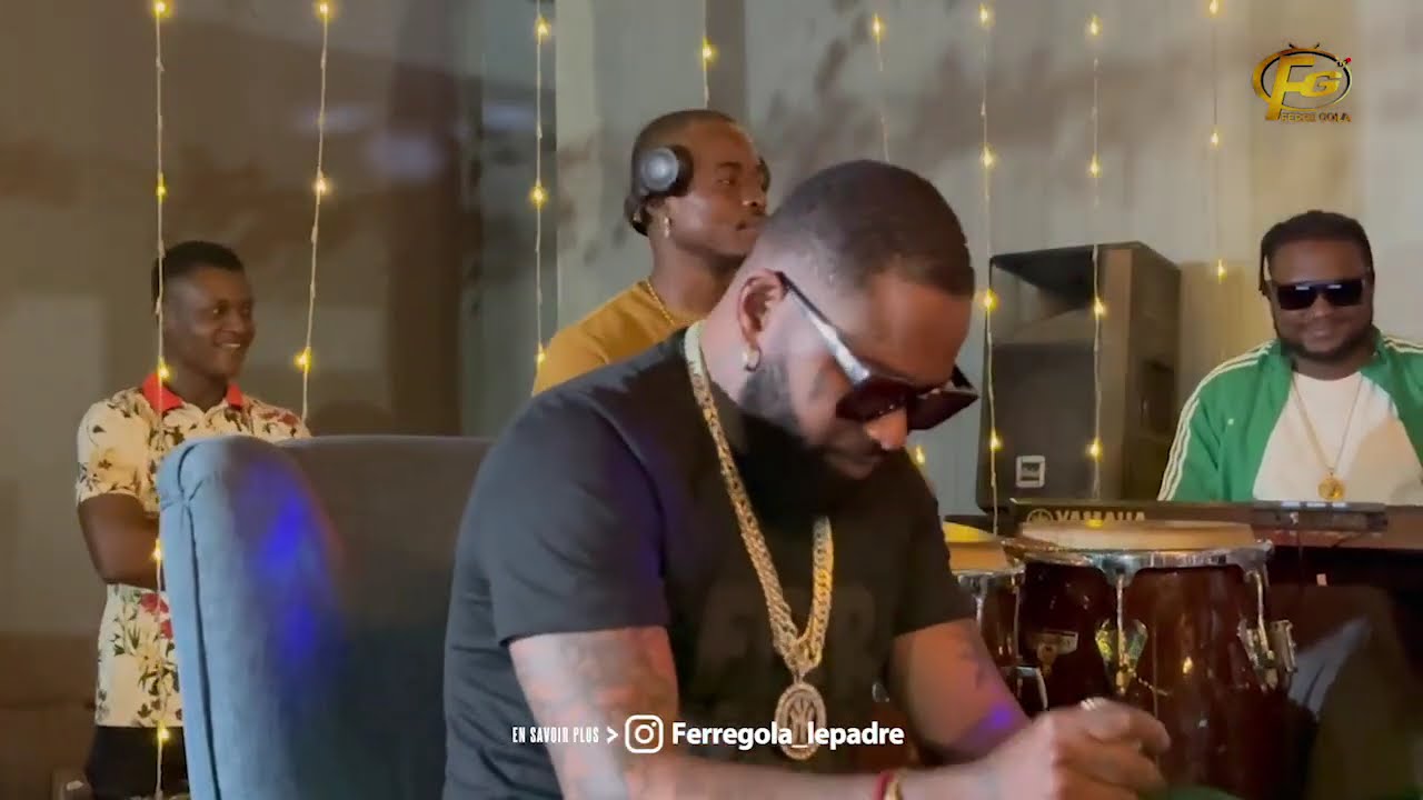 Ferre gola et son Groupe en répétition