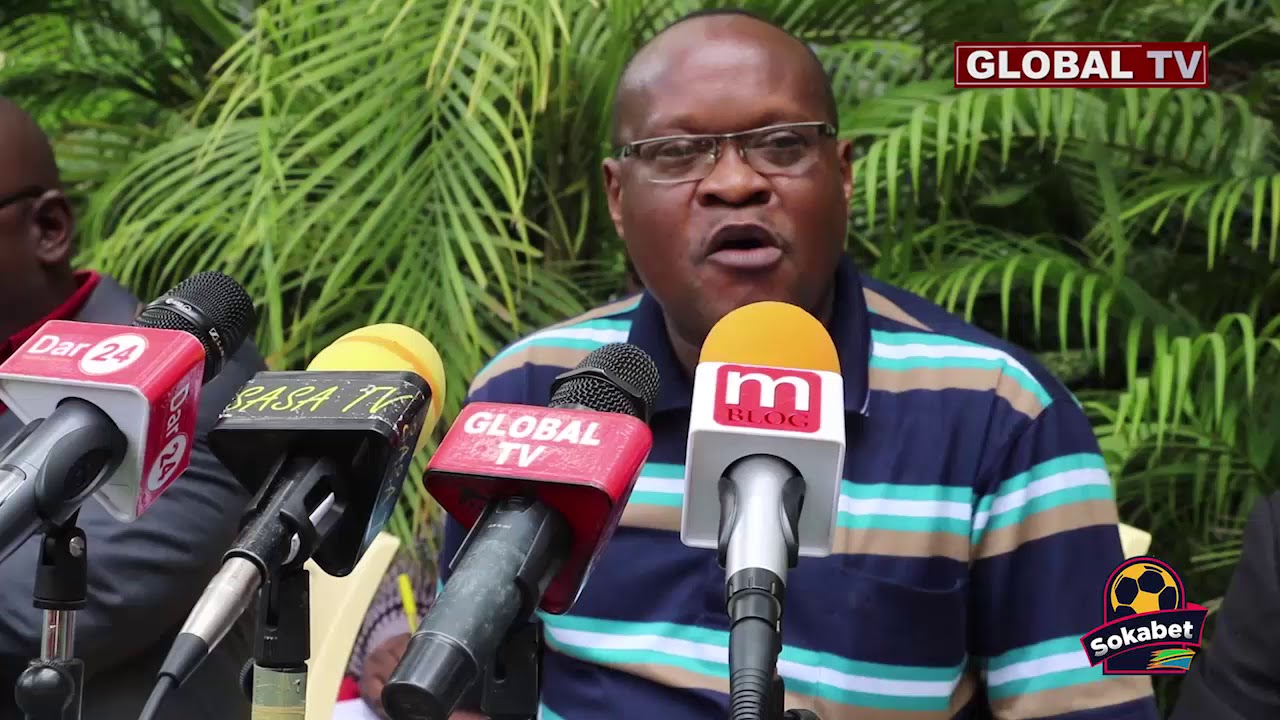 Viongozi Vyama Visivyo na Wabunge Bungeni Wamtunishia Misuli Jaji Mutungi