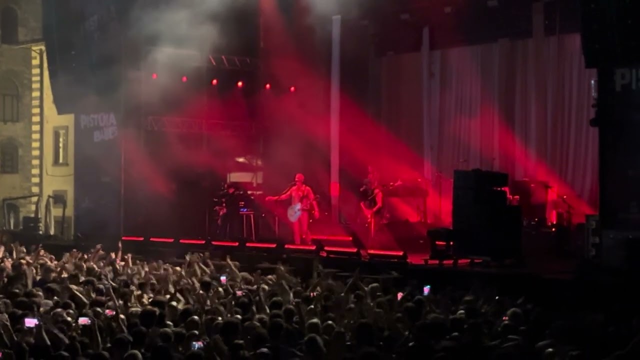 Queens of The Stone Age - No One Knows (PistoiaBlues 15/07/2025)