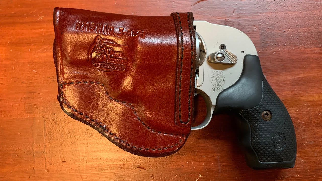 Review of the Don Hume inside the waistband leather holster (feat. S&W 638)