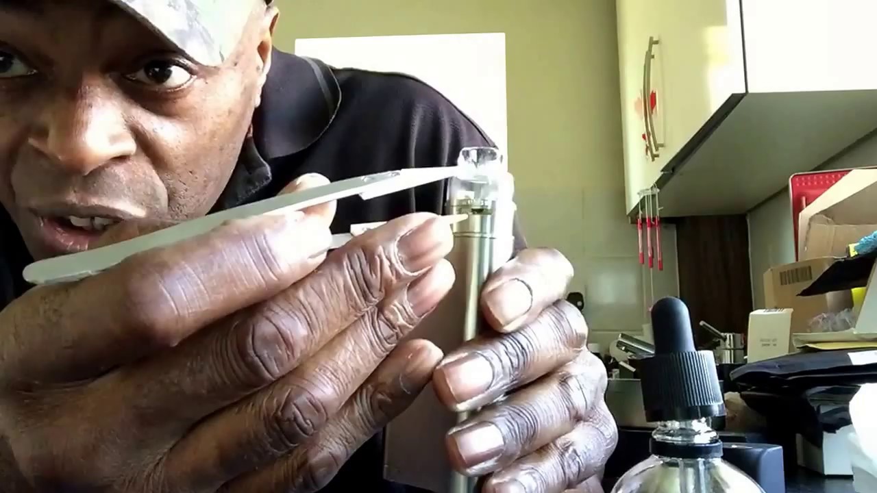 Moonshine vaper Review of Trinity Glass tanks, the U.S.1 Atty 24k Gold Plated