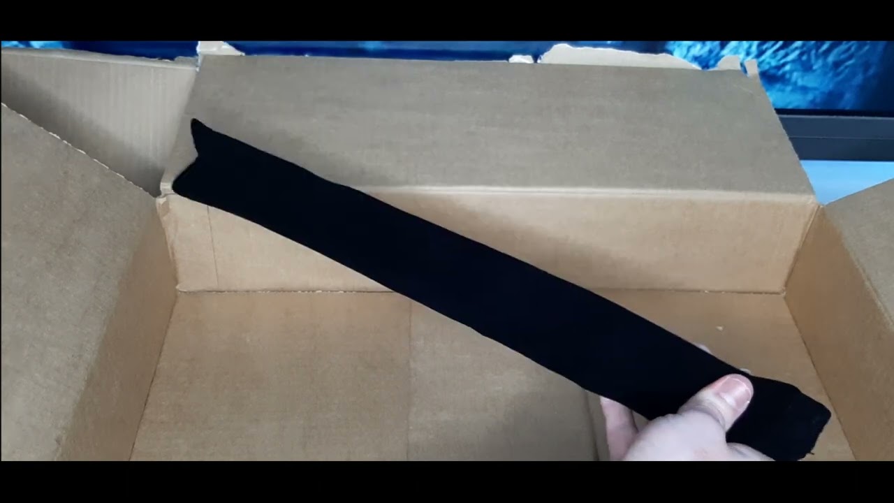 Unboxing Harry Potter robe, magic wand, and more