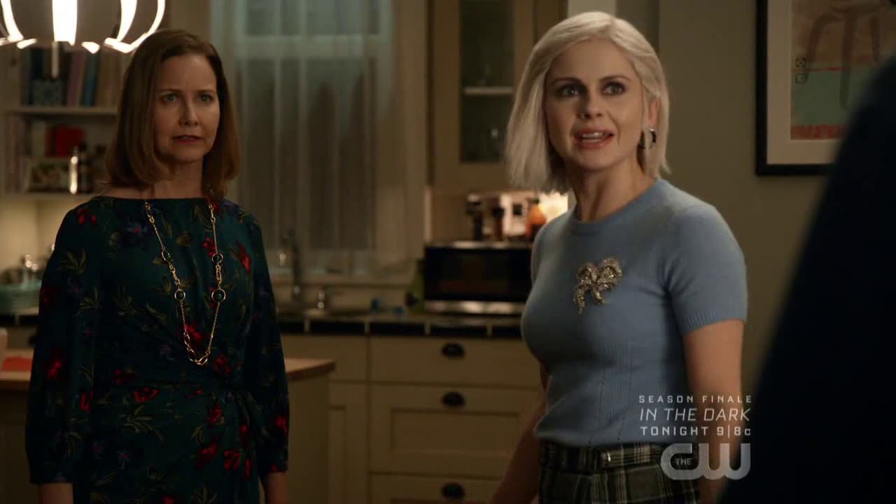 iZombie (2019) | 5.09 - 'I'm in the middle!' (Clip)