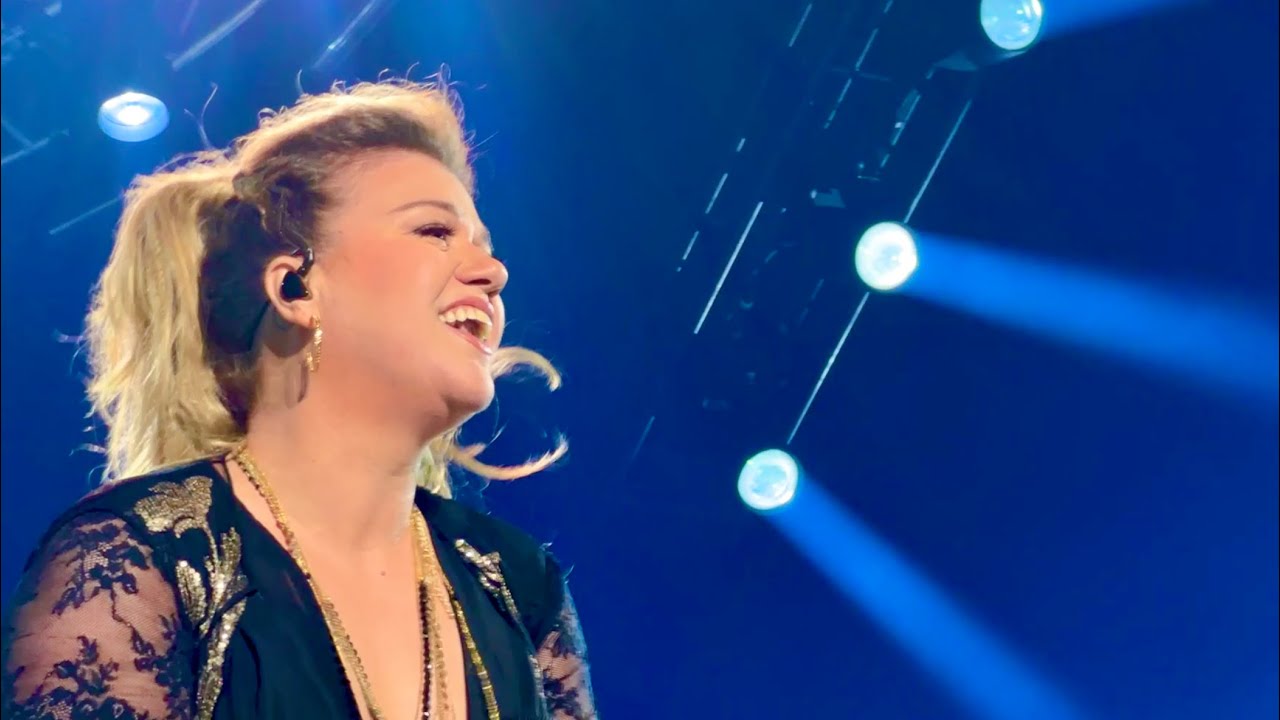 Kelly Clarkson - Favorite Kind of High live in Las Vegas, NV - 8/18/2023
