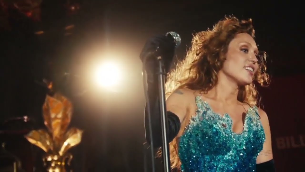 Miley Cyrus - Angels like you (Billions Club Live) 