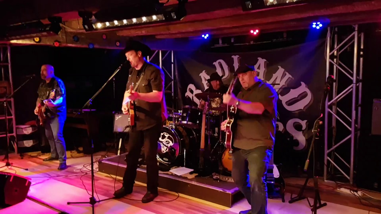 BADLAND SLINGERS performing 