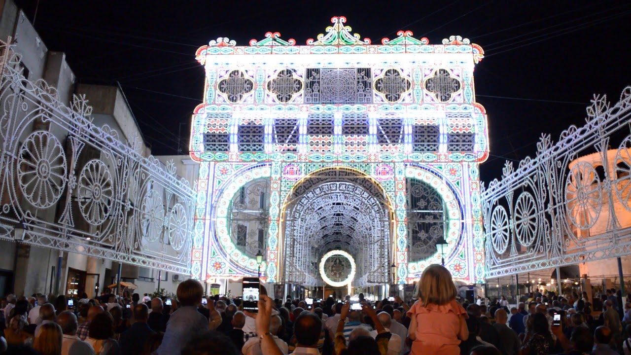 Festa del Crocisisso a Rutigliano 2019 - Luminarie Musicali della ditta De Cagna 1