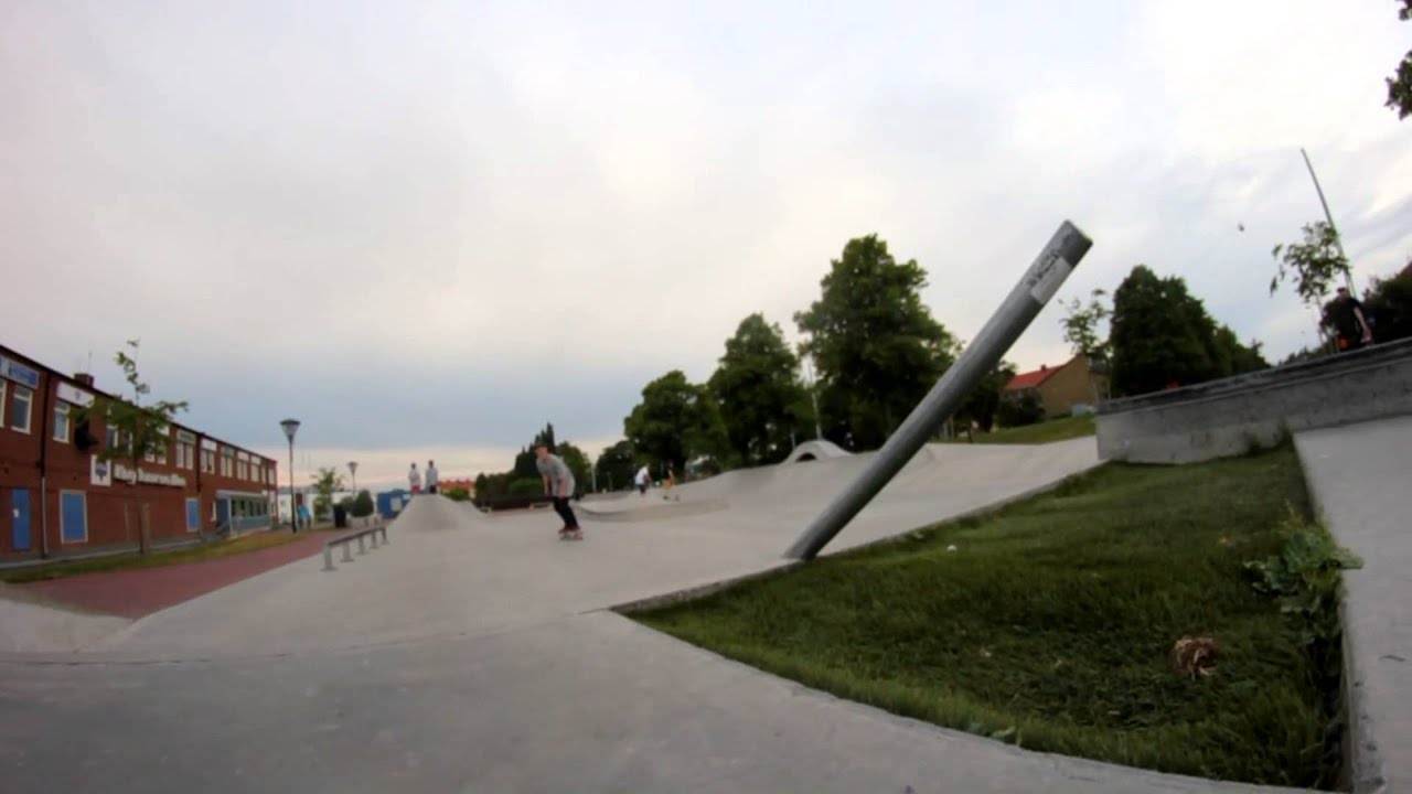 åka skateboard
