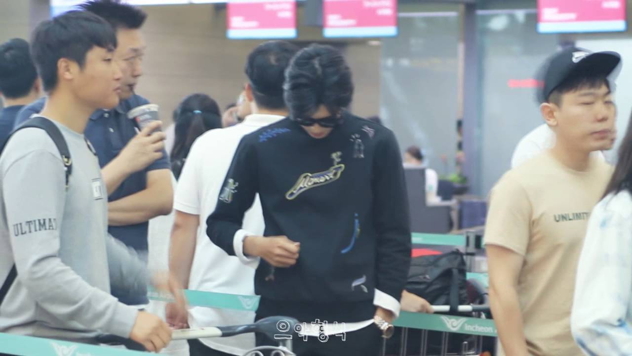 160907 박형식 인천공항 출국 :: 화보찍으러 가기전 이미 화보찍으신 형식이♥