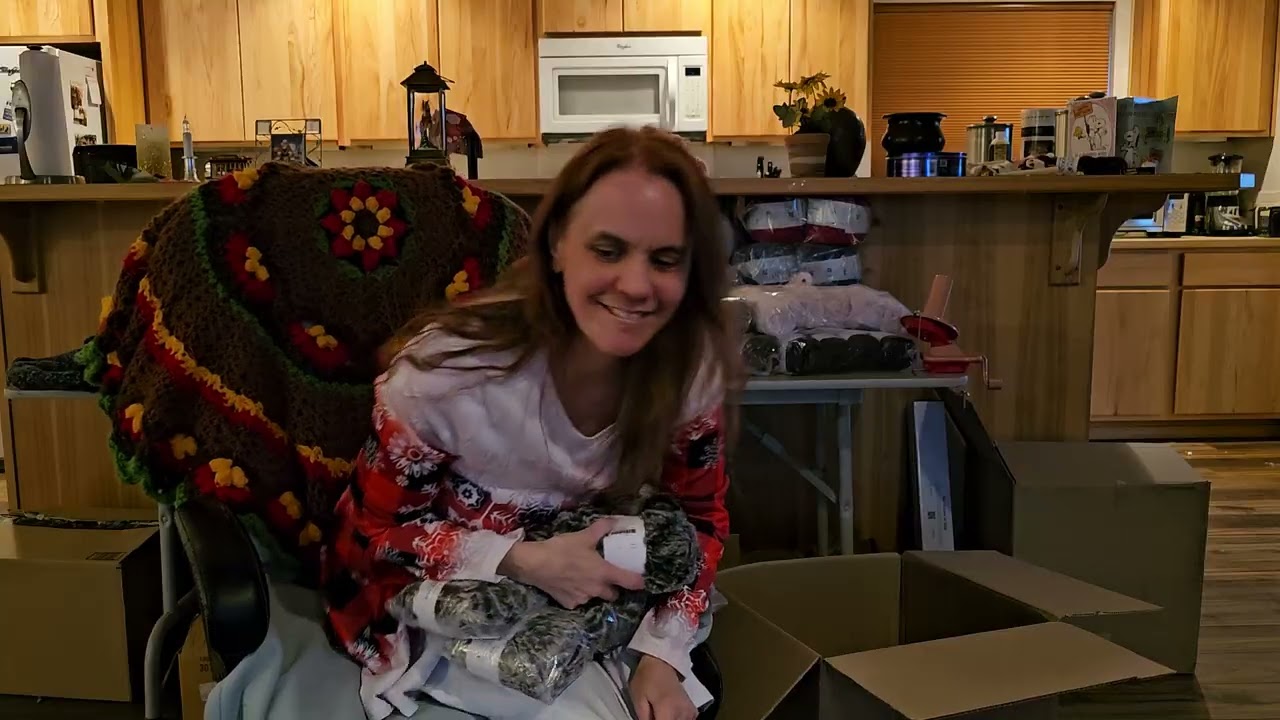 We Crochet yarn unboxing mighty stitch super bulky vividie galileo salvage fairytale fur swish