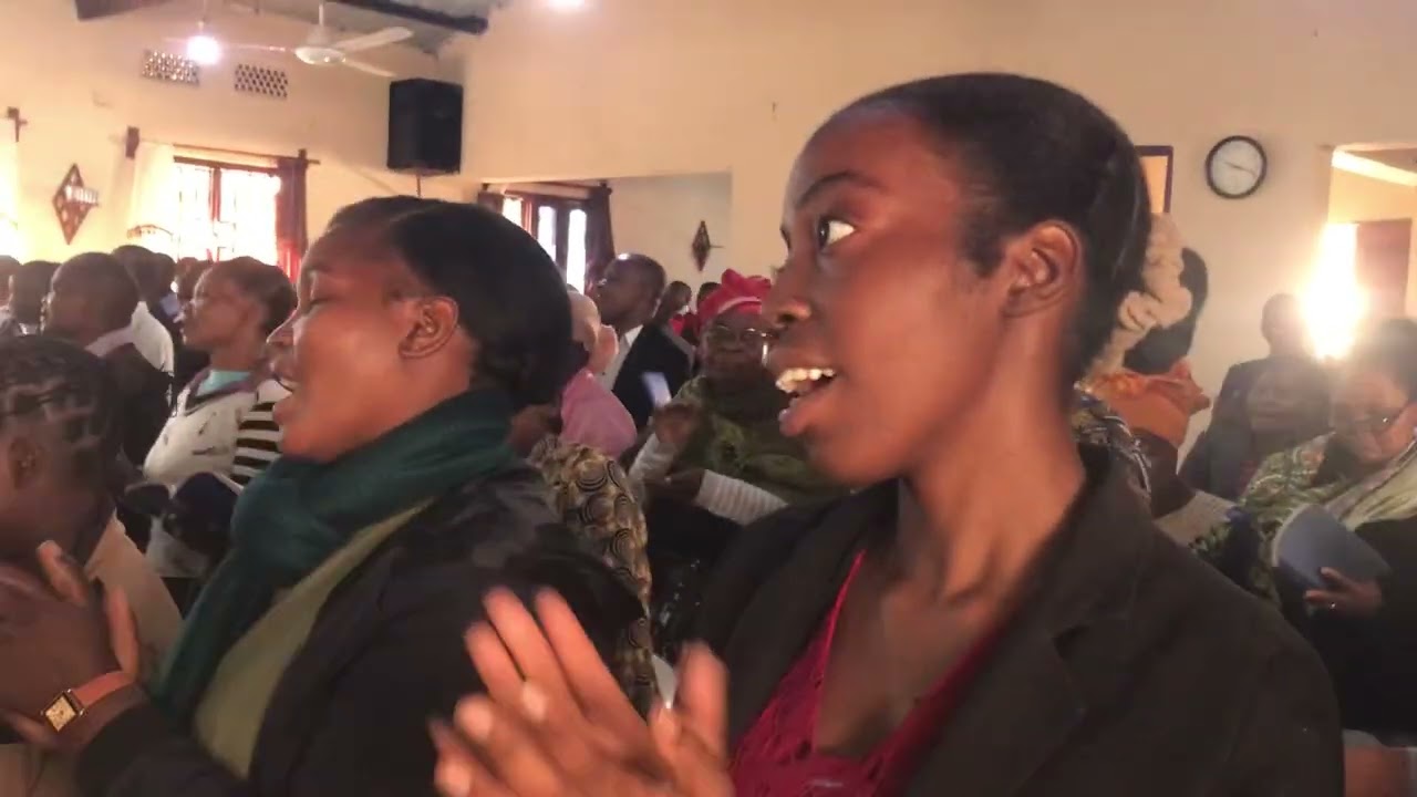  MARAVILHOSO EM JESUS /  LÁ NO CÉU / Tabernáculo de nampula/ MONITOR: Doceu 