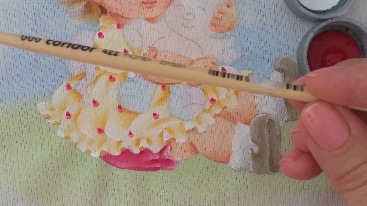 Pintar o vestido com estampas
