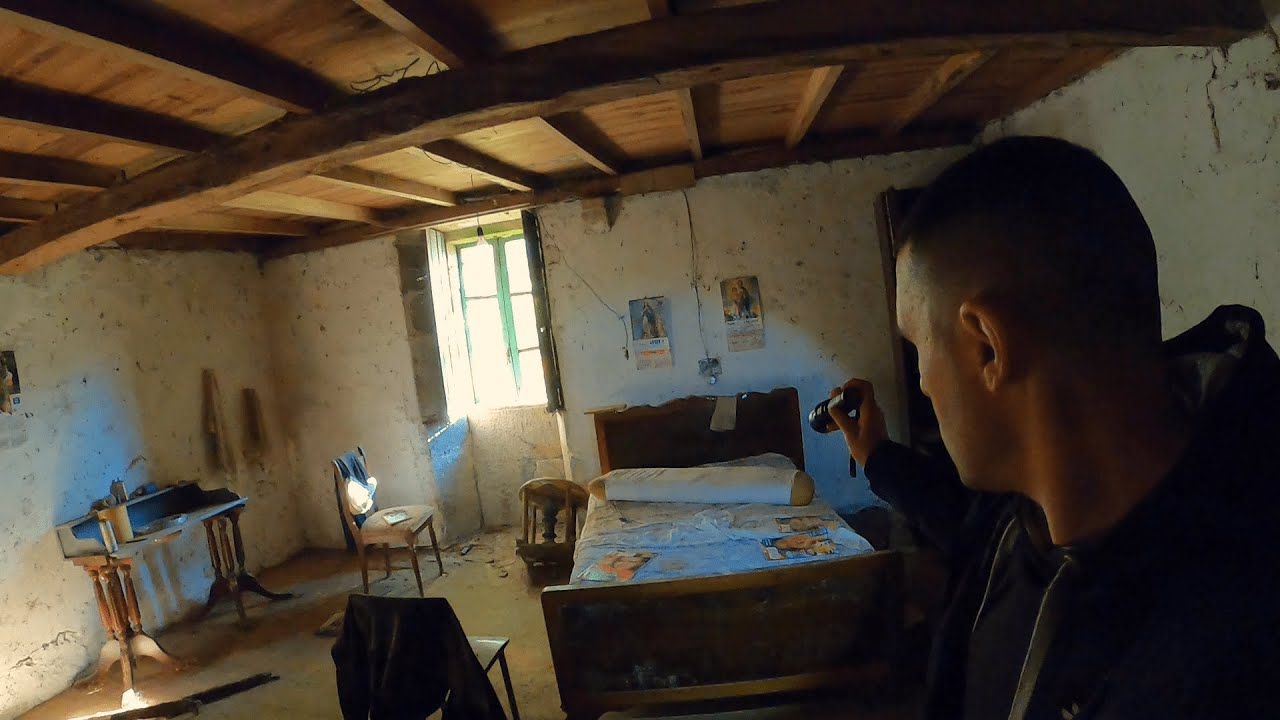 NO EXISTE carretera para llegar a esta ALDEA abandonada EXPLORANDO casas abandonadas | Urbex Galicia