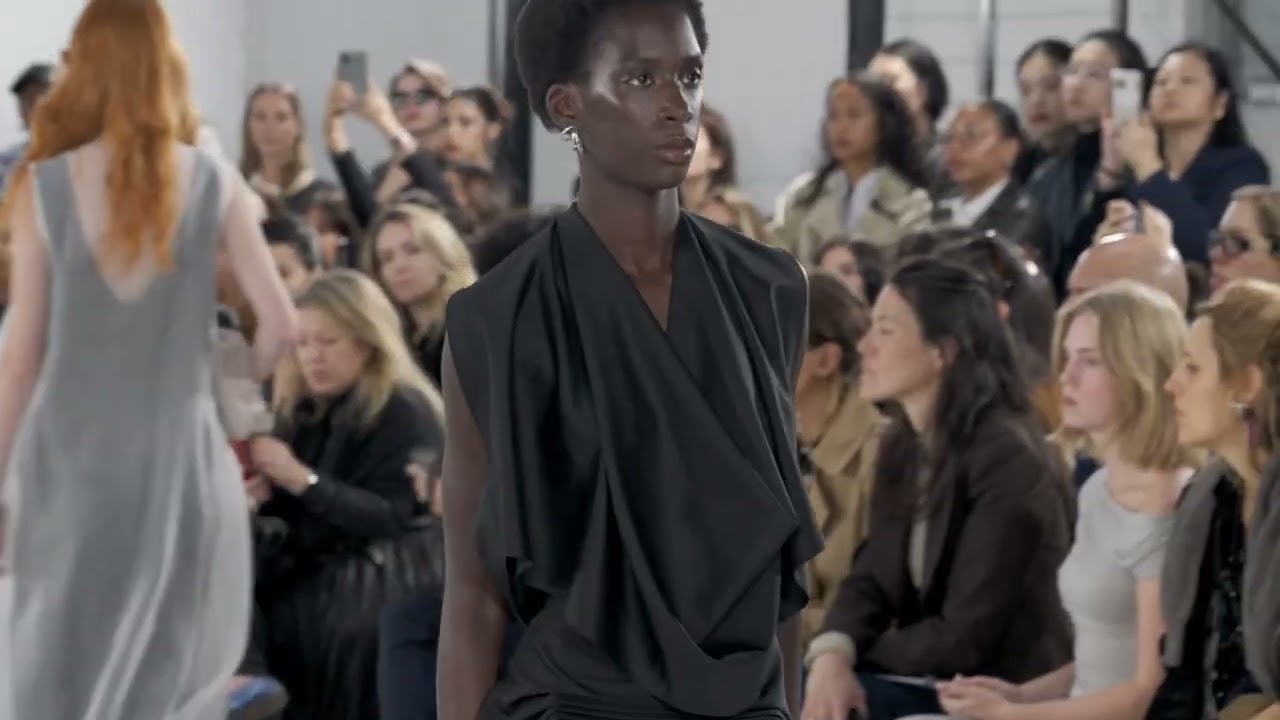 Video Mossi Défilé SS25