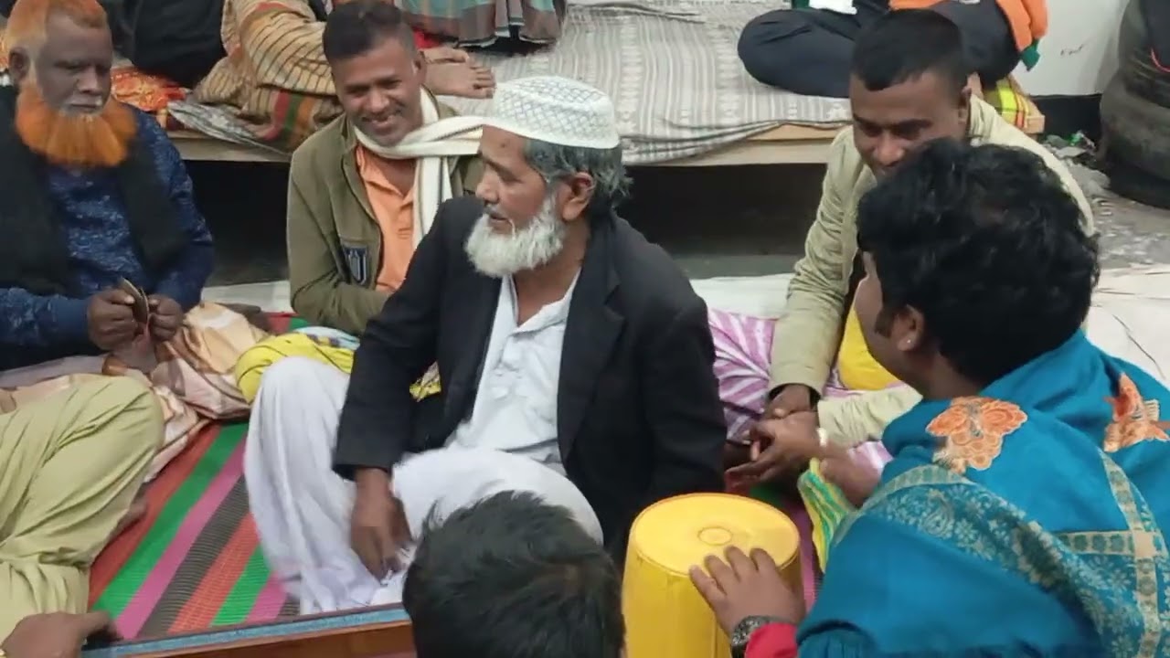 বন্ধুরা আমার এলাকার সুপরিচিত মিলন ফকির চলুন কি গান গায় শুনে আসি 