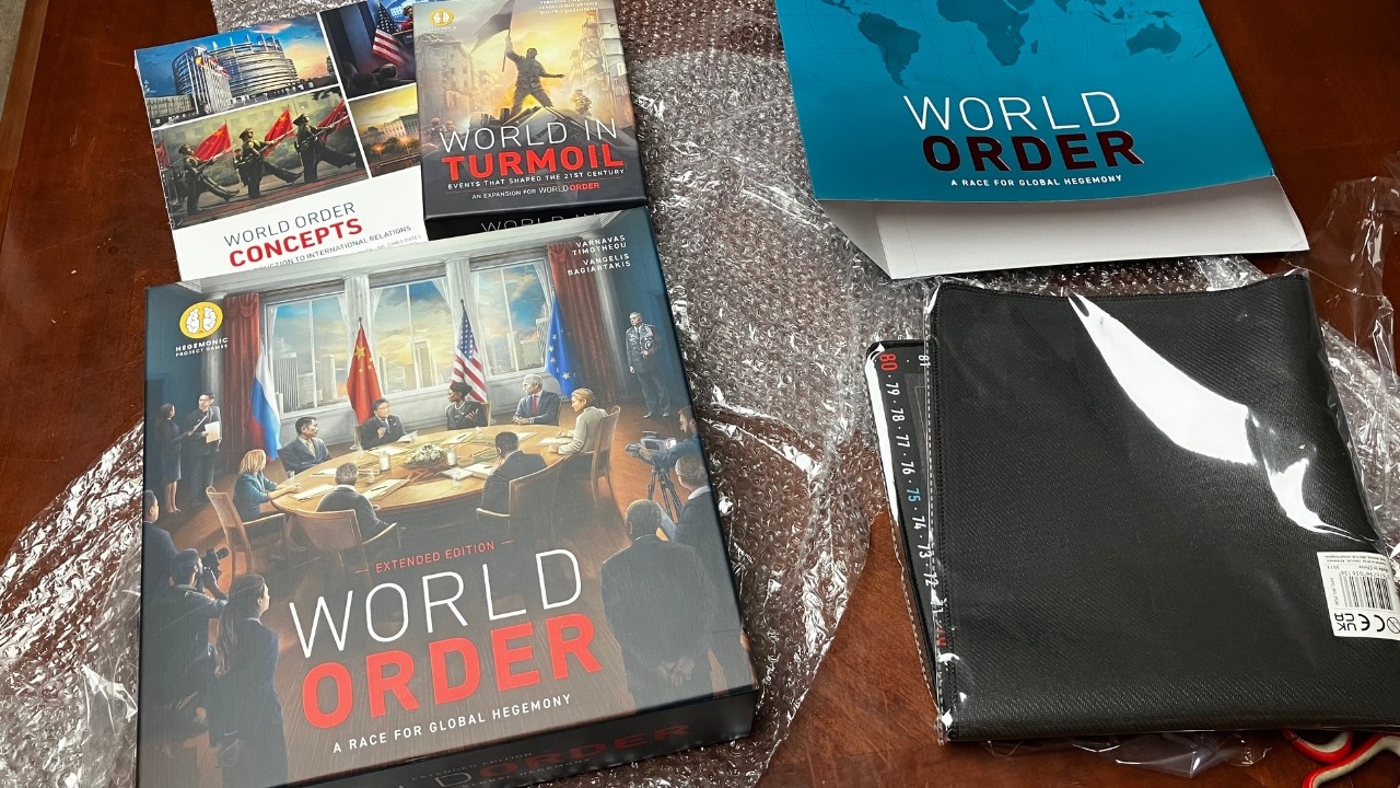 World Order уже здесь! Распаковка игры