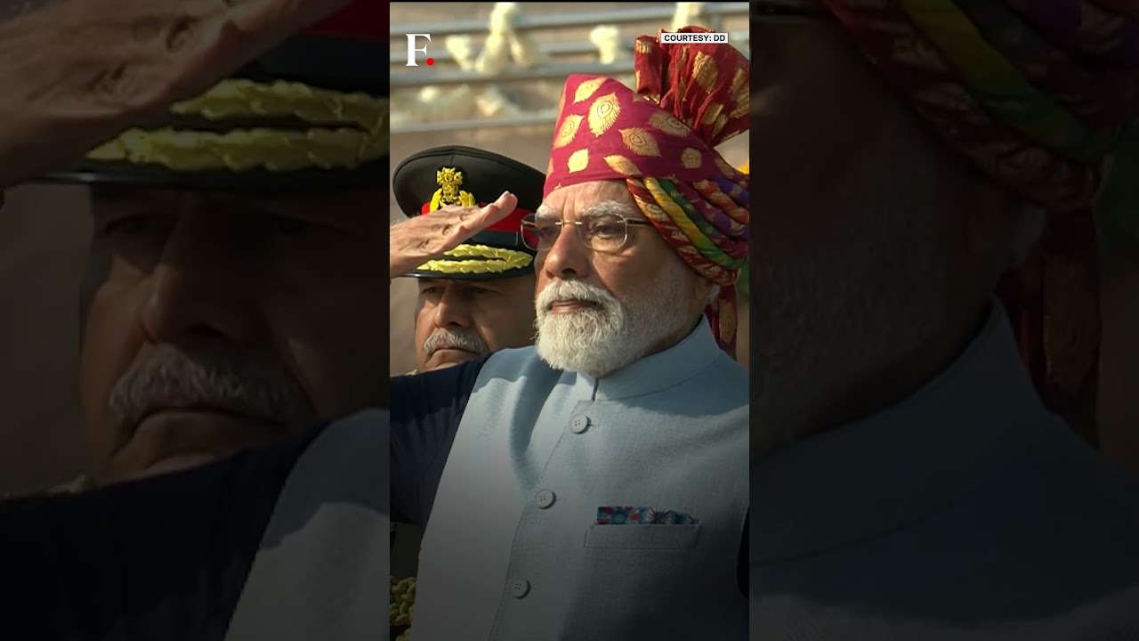 Republic Day 2026: PM Modi Pays Tribute At National War Memorial | N18G
