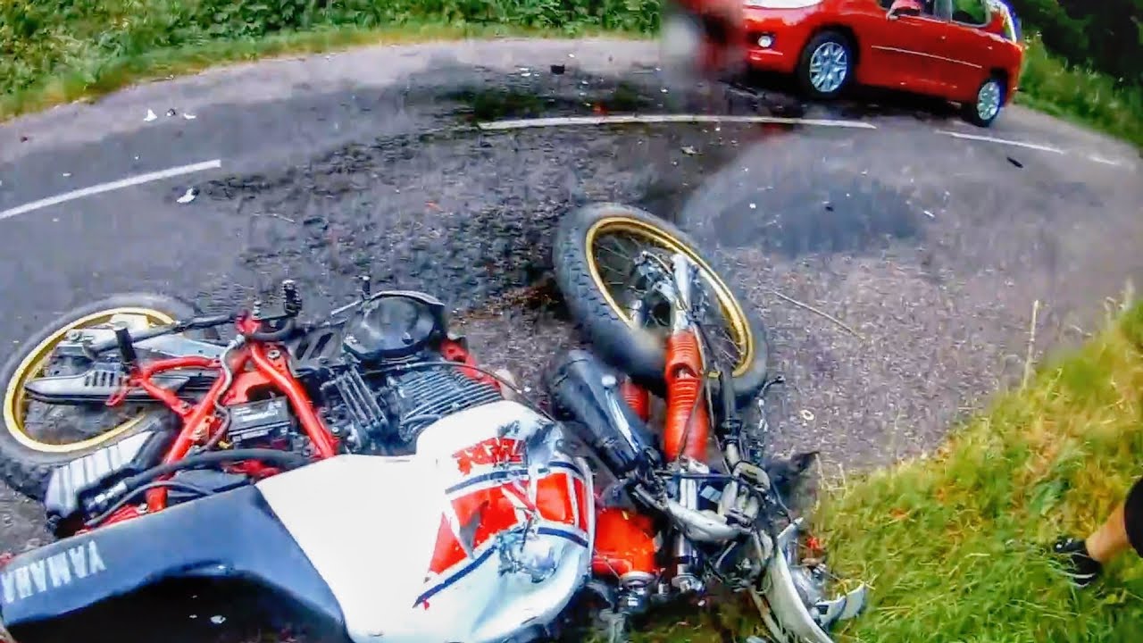 HECTIC ROAD BIKE CRASHES & MOTORCYCLE MISHAPS 2019