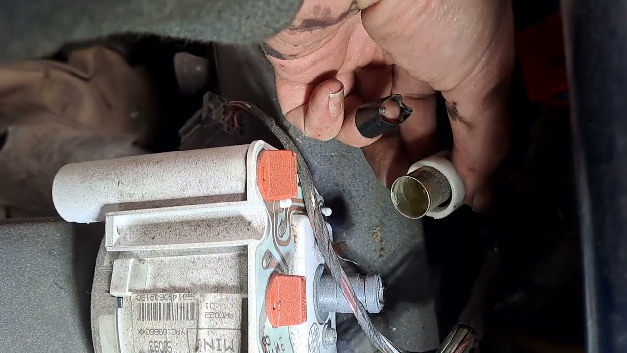 how to remove a speedo cable. (viewers  request)