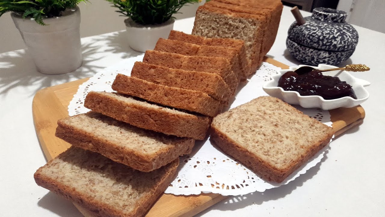 خبز التوست بالفرينة الكاملة بطريقة سهلة بدون دلك Pain de mie à la farine complète