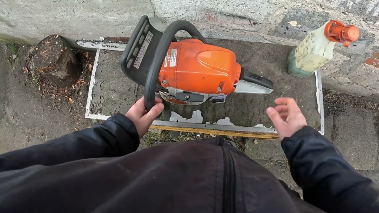 Piła spalinowa Stihl MS 231   pierwsze odpalenie po zimie.