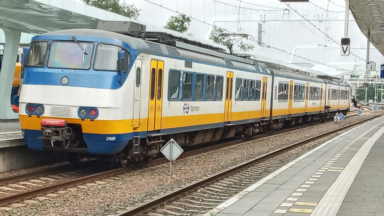 treinen op station Arnhem centraaal