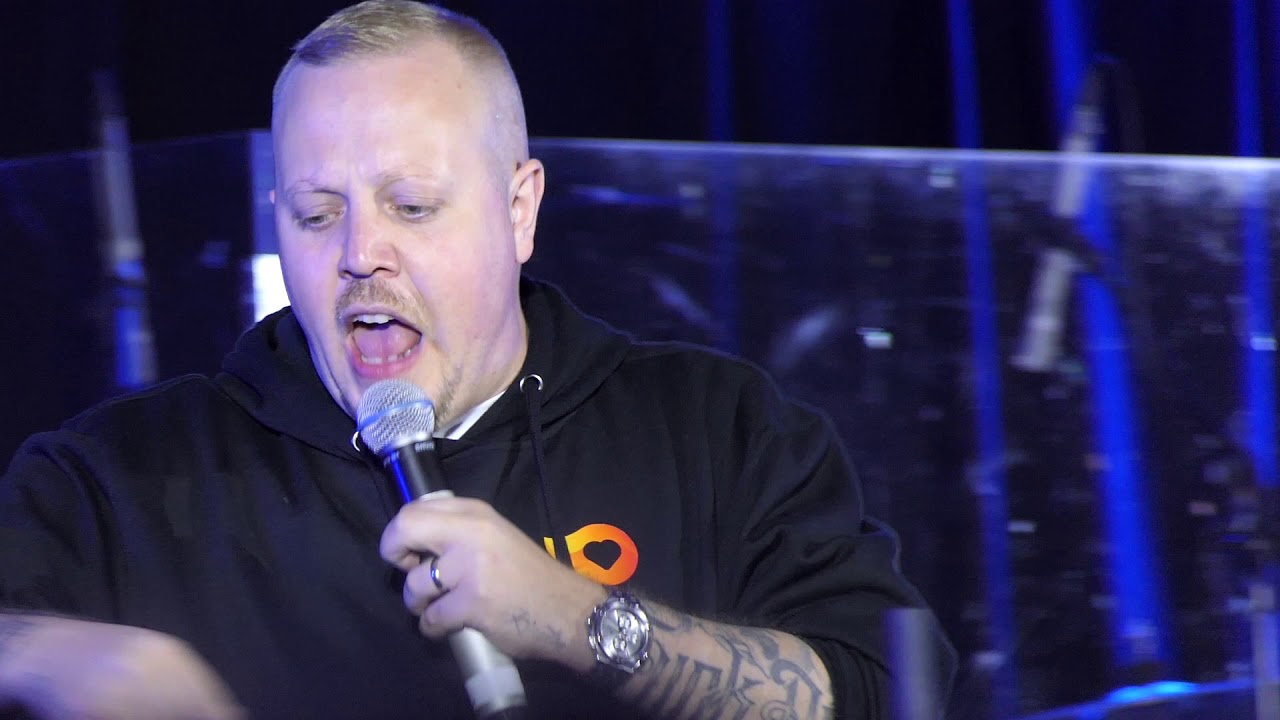 Sebastian Stakset - Förlåt Mamma - Det finns hopp (Sävsjö 5/7-19)