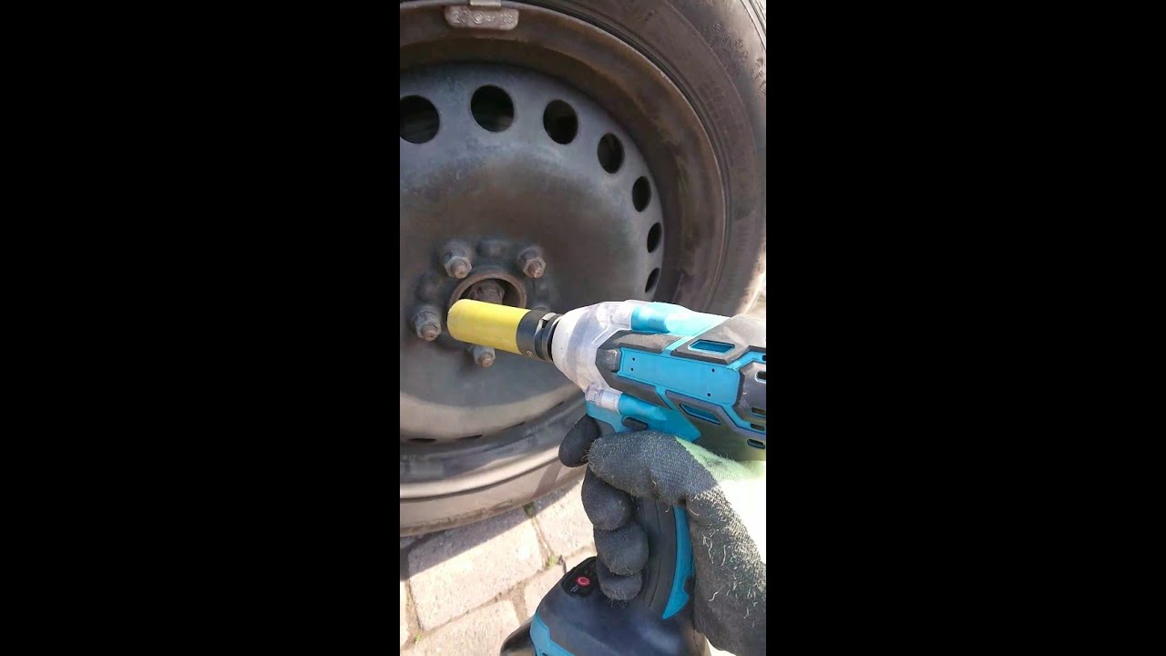 Fake Chinese Makita Clone Impact Wrench 18V loosing wheel nuts